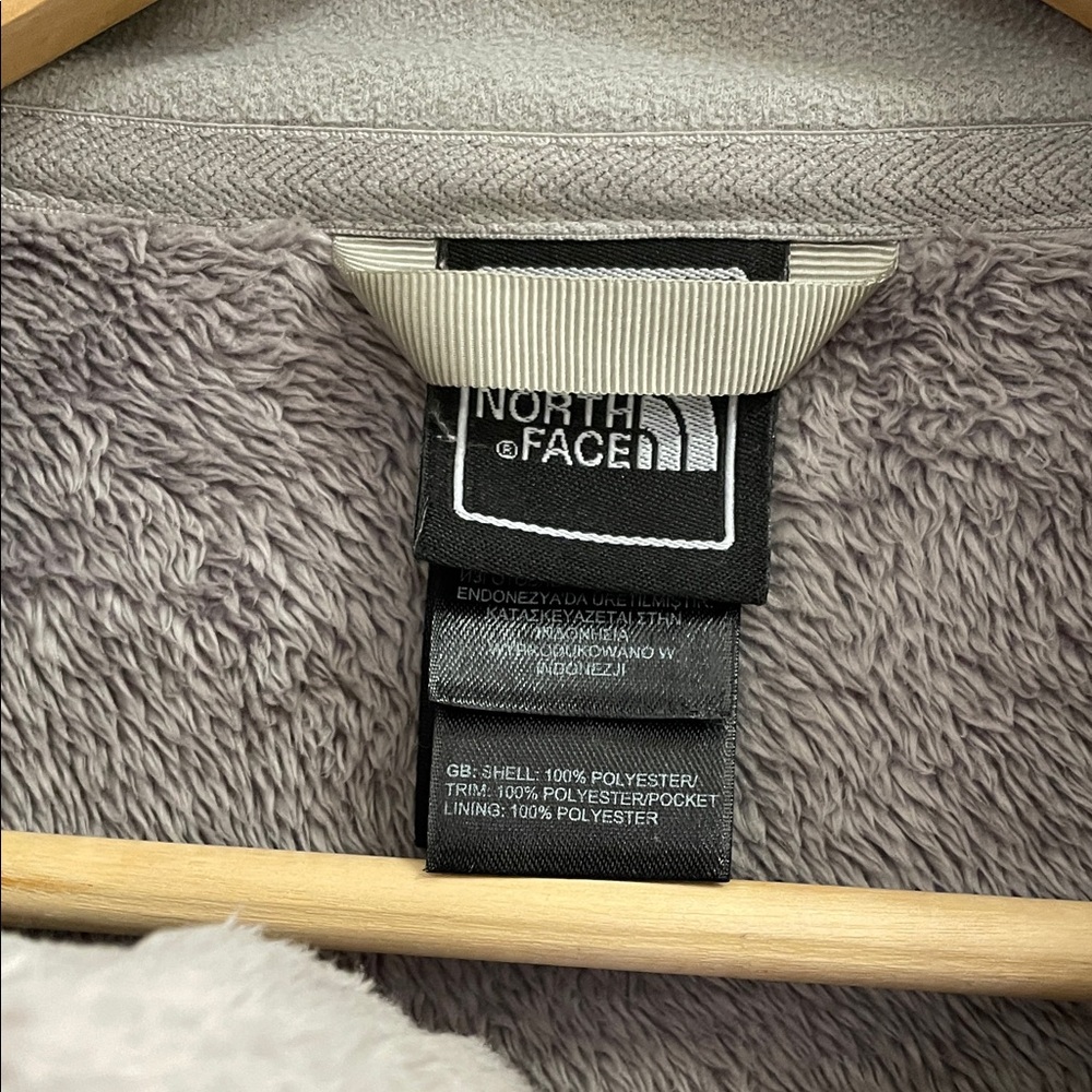 THE NORTH FACE Gray Zip Jacket - Picture 2 of 10